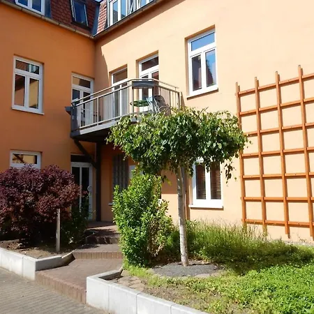 In With Swimming Pool * دريسدن