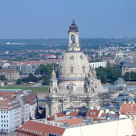 In With Swimming Pool * Dresde