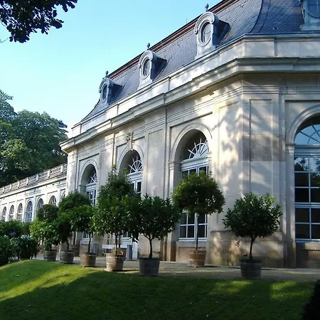 In With Swimming Pool Dresden