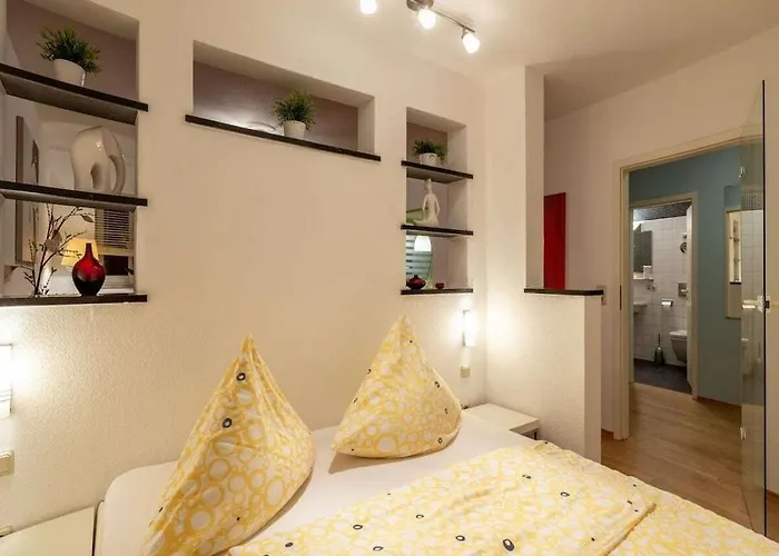 In With Swimming Pool بيت للعطل